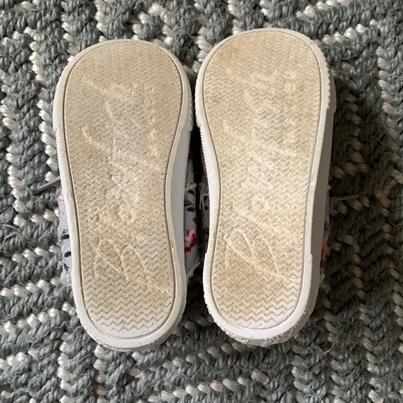 Blowfish Fruit T Toddler Girls Slip-On Shoes with Elastic Laces Size 10 - Picture 8 of 13